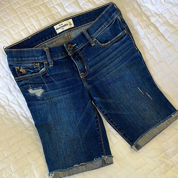 Girls Abercrombie Shorts Size 14 With Some Light Distressing. EUC!! - Picture 1 of 8